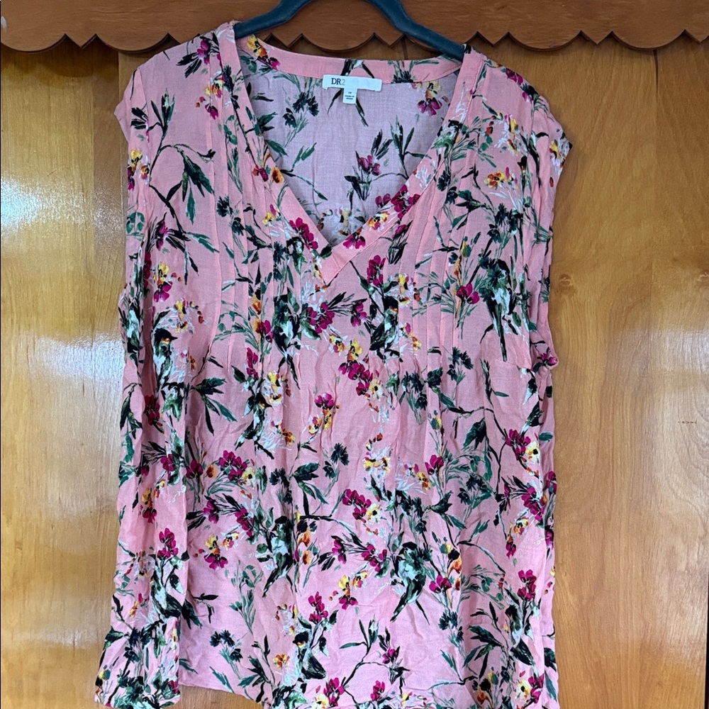 DR2 Pink Floral V-Neck Cap Sleeve Blouse